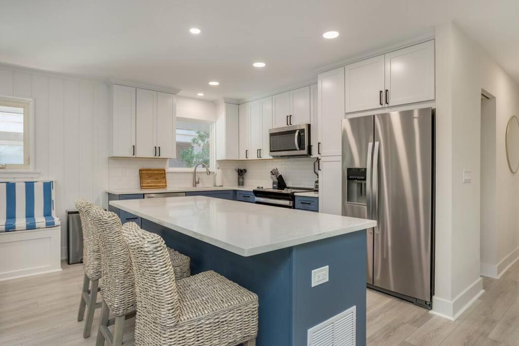 Luxury Beach House - 2Min Walk To Beach - Private Pool - Group & Dog Friendly Hilton Head Island Exterior photo
